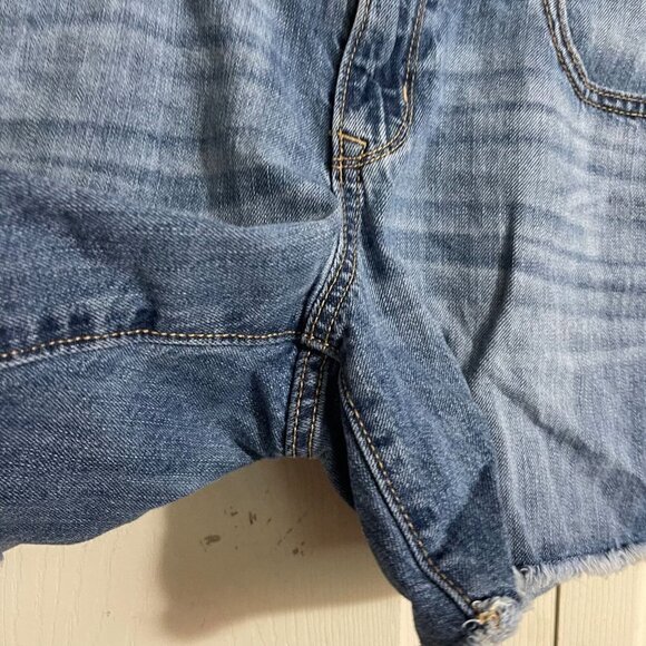 Old Navy Womens Dark Wash The Flirt Cut Off Mid Rise Denim Jean Shorts Size 4 - Picture 6 of 8
